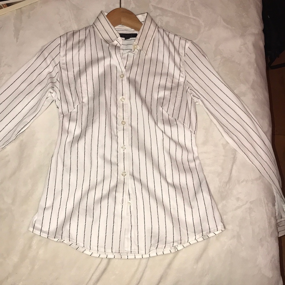 Banana Republic fitted long sleeve dress shirt